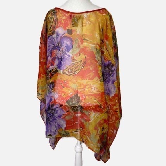 Jamie Nicole Collection Red and Purple Floral Blouse Overlay - Picture 2 of 10